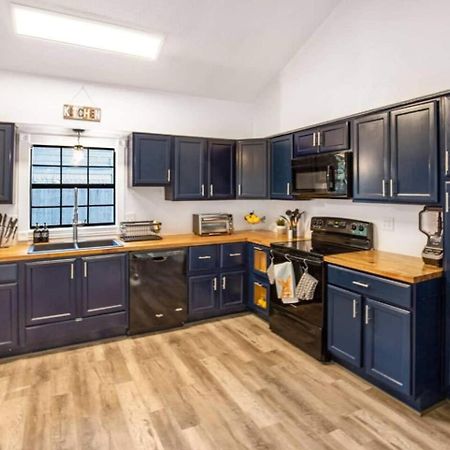 Villa Sunmeadow Manor Retreat à Friendswood Extérieur photo
