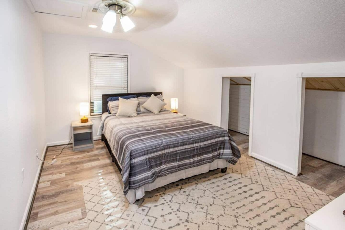 Villa Sunmeadow Manor Retreat à Friendswood Extérieur photo